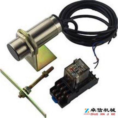使用壽命長E890W-AT6速度開關(guān)皮帶測(cè)速傳感器AHE-S3012M 使用壽命長E890W-AT6速度開關(guān)皮帶測(cè)速傳感器AHE-S3012M