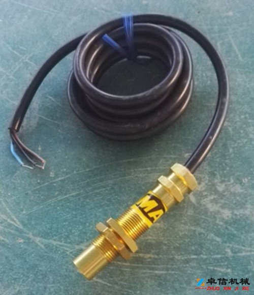 卓信ZSKG-L防爆速度傳感器規(guī)格齊全皮帶測(cè)速傳感器AHE-S3012M 卓信ZSKG-L防爆速度傳感器規(guī)格齊全皮帶測(cè)速傳感器AHE-S3012M