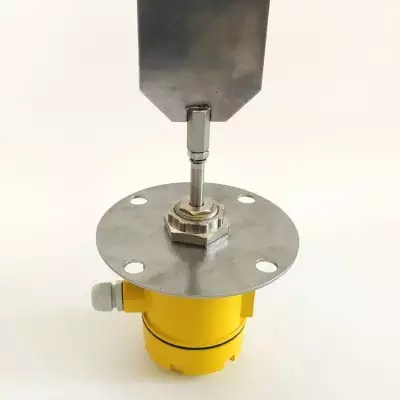 旋轉(zhuǎn)式堵煤開(kāi)關(guān)SBNZX-150A、造紙廠塊狀物檢測(cè)料位開(kāi)關(guān)RF961G-M22廠家